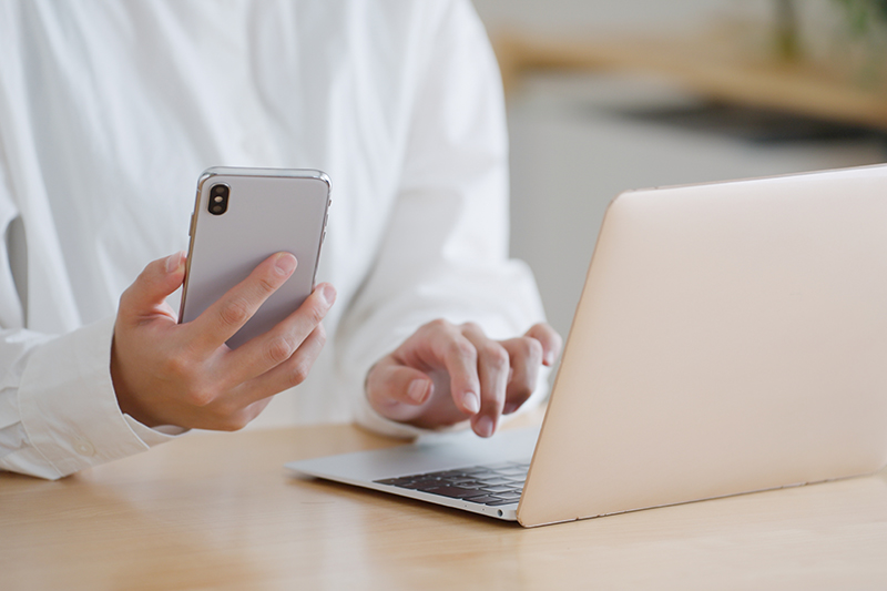 ご予約・お問い合わせ